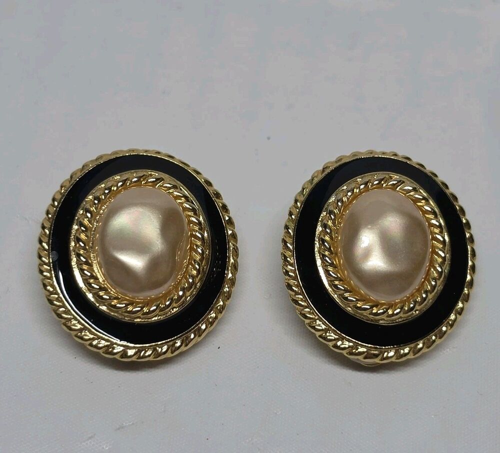 Vintage 70s Carolee Gold Tone Faux Pearl Black Enamel Oval Clip On Earrings